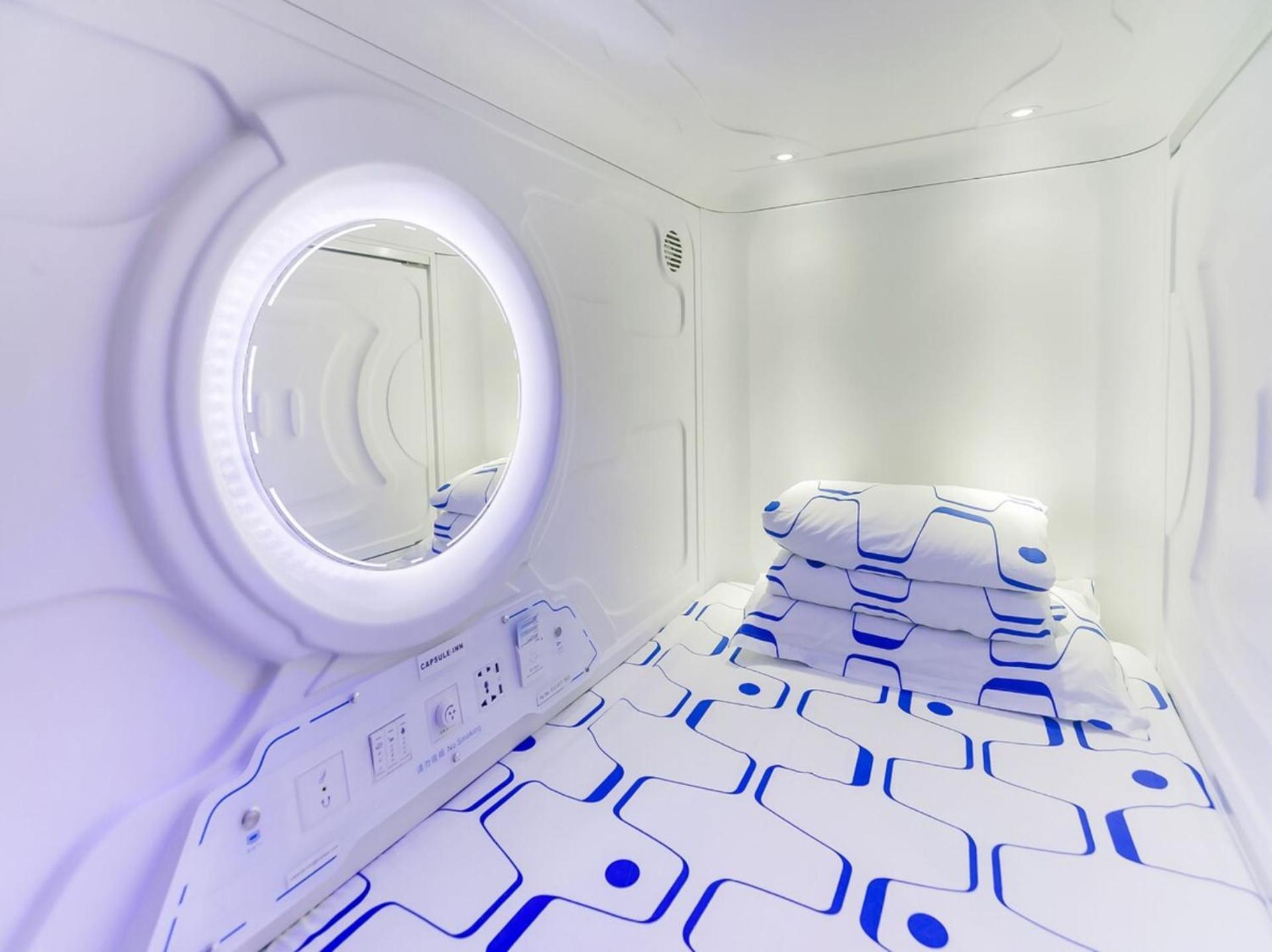 Capsule Inn Kota Kinabalu Buitenkant foto